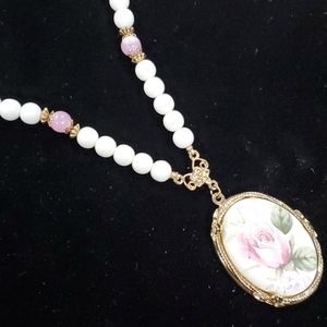 White and pink bead necklace beautiful rose Pn1